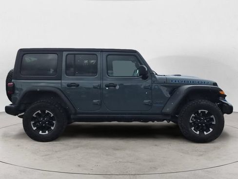 Used 2024 Jeep Wrangler Unlimited Rubicon 4xe w/ Technology Group AWD/4WD image 4