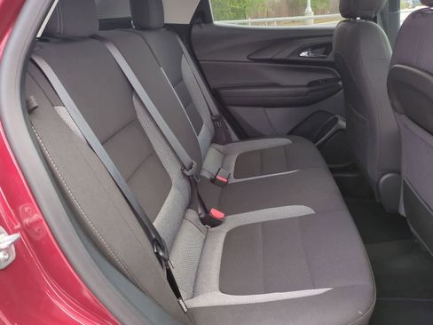 Used 2025 Chevrolet TrailBlazer LT AWD/4WD image 25