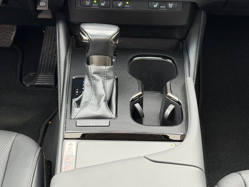 Used 2023 Lexus ES 350 w/ Premium Package image 18