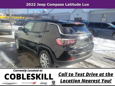 Used 2022 Jeep Compass Latitude AWD/4WD image 6
