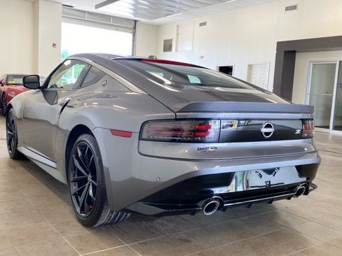 Used 2025 Nissan Z Performance w/ Floor Mat Package RWD image 5