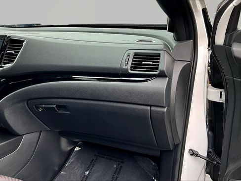 Used 2024 Honda Ridgeline Black Edition image 28