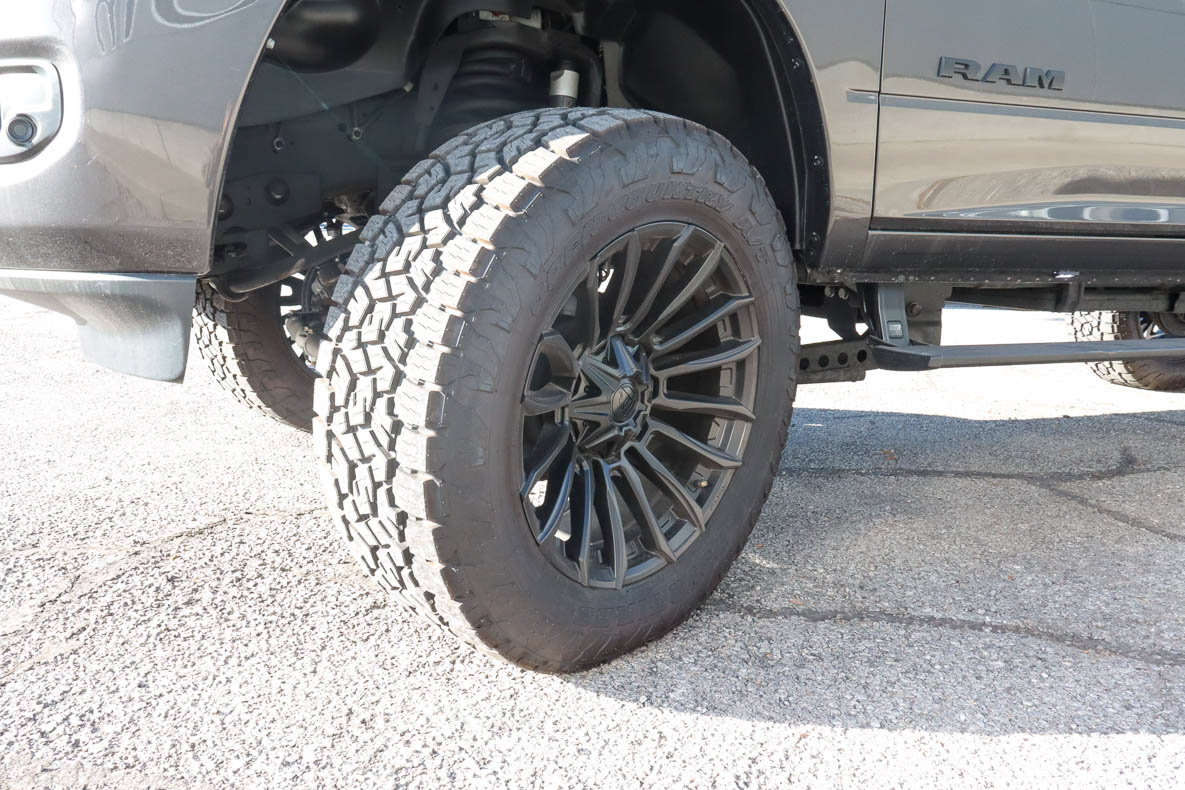 Used 2024 RAM 2500 Big Horn w/ Night Edition AWD/4WD image 18