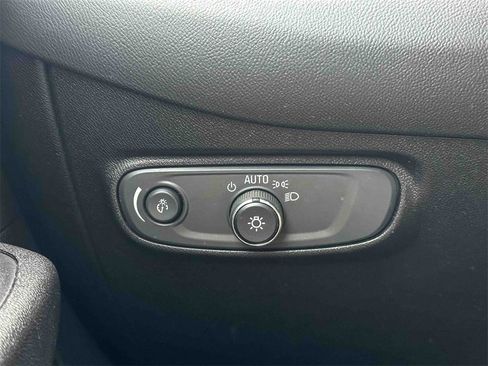 Used 2019 Chevrolet Equinox LT image 34