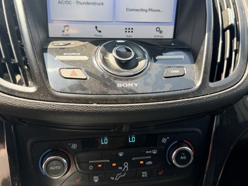Used 2017 Ford Escape Titanium AWD/4WD image 12