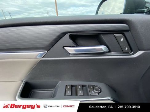 New 2026 GMC Acadia Elevation image 26