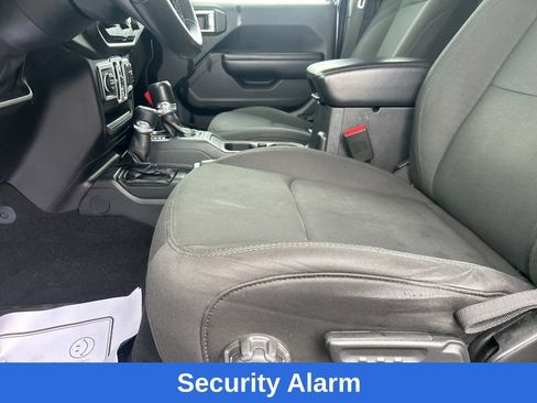 Used 2018 Jeep Wrangler Unlimited Sport S AWD/4WD image 13