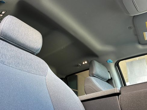 Used 2024 Ford F150 XLT RWD image 17