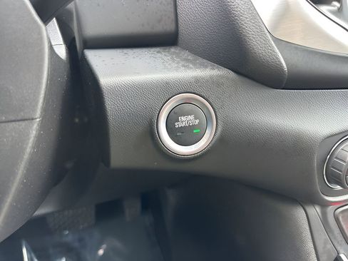 Used 2018 GMC Terrain SLT w/ Preferred Package image 24