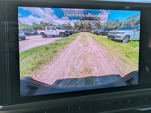 New 2025 Jeep Gladiator Sport image 18