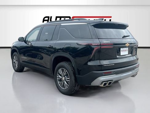Used 2026 Chevrolet Traverse LT w/ Driver Confidence Package FWD image 5