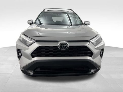 Used 2022 Toyota RAV4 XLE Premium FWD image 3