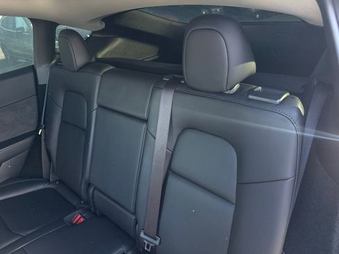 Used 2023 Tesla Model Y Long Range image 11