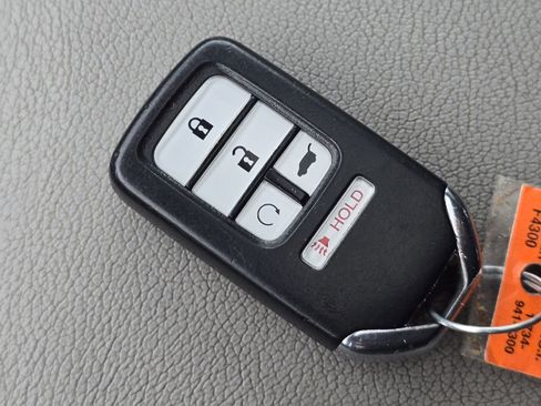 Used 2017 Honda CR-V Touring image 30