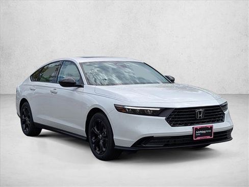 New 2025 Honda Accord SE image 7