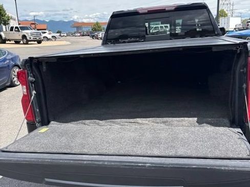 Used 2019 Chevrolet Silverado 1500 High Country AWD/4WD image 16