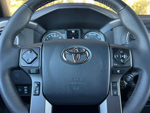 Certified 2023 Toyota Tacoma TRD Off-Road image 27