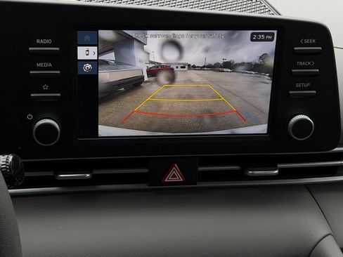 Certified 2025 Hyundai Elantra SE w/ Cargo Package image 15