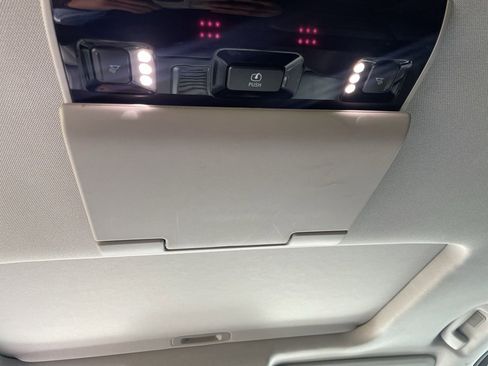 Used 2018 Chevrolet Tahoe Premier image 49