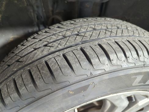 Used 2022 Toyota RAV4 XLE Premium image 22