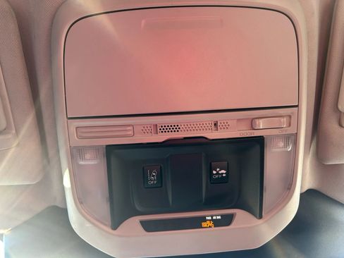 Used 2022 Subaru Forester w/ Popular Package #2 image 19