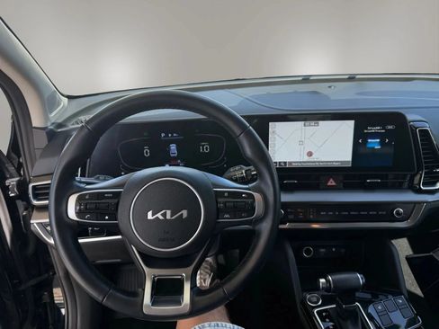 Used 2023 Kia Sportage EX FWD image 11