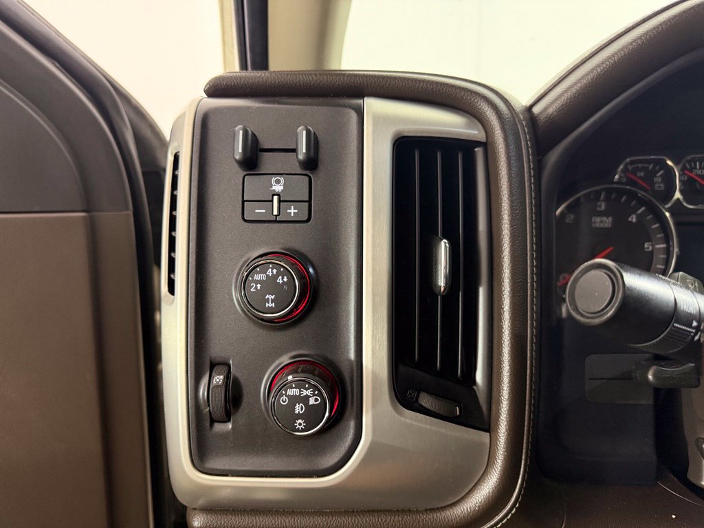 Used 2014 GMC Sierra 1500 SLT w/ SLT Crew Cab Value Package AWD/4WD image 15