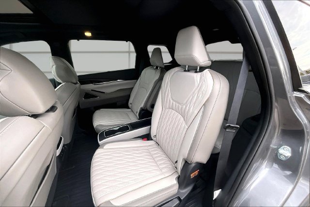 Used 2027 INFINITI QX60 Autograph w/ Dark Cargo Package AWD/4WD image 25