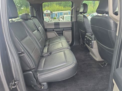 Used 2017 Ford F150 XL w/ Equipment Group 101A Mid AWD/4WD image 14