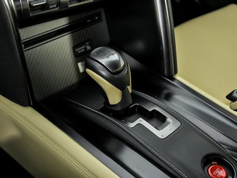 Used 2015 Nissan GT-R Premium AWD/4WD image 31