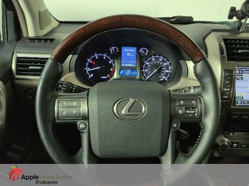 Used 2014 Lexus GX 460 w/ Premium Package AWD/4WD image 16