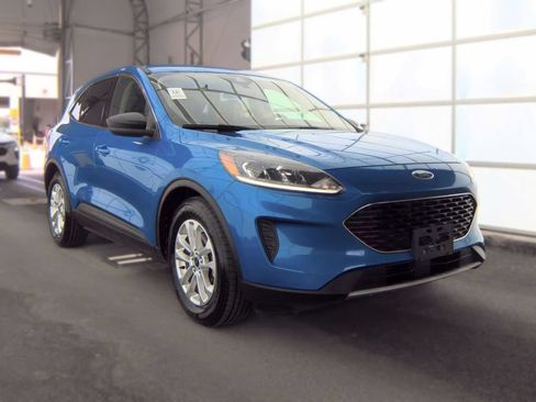 Used 2020 Ford Escape SE FWD image 6