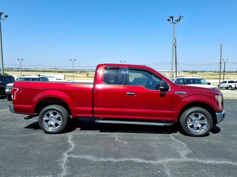 Used 2015 Ford F150 XLT w/ Equipment Group 301A Mid RWD image 4