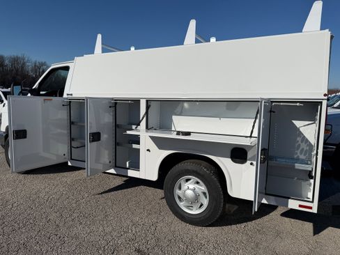 New 2026 Ford E-350 and Econoline 350 Super Duty w/ Power Equipment Group image 2