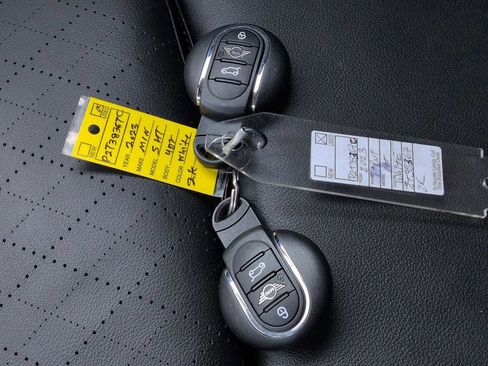 Certified 2023 MINI Cooper S w/ Signature Upholstery Package image 35