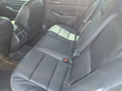 Used 2023 Nissan Altima 2.5 SL FWD image 11