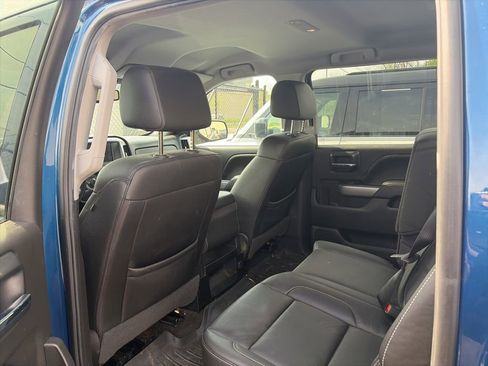 Used 2018 Chevrolet Silverado 1500 LT w/ All Star Edition image 9