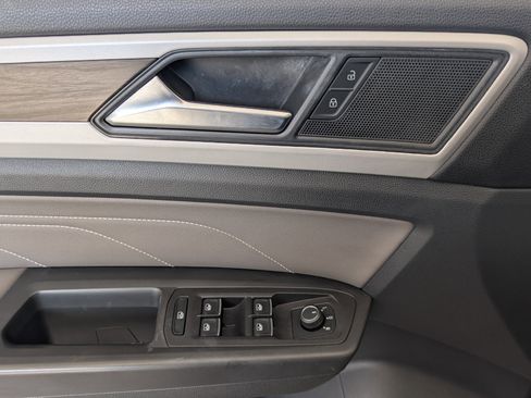 Used 2022 Volkswagen Atlas SE image 15