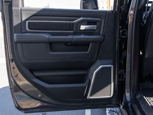 Used 2024 RAM 2500 Laramie w/ Night Edition image 45