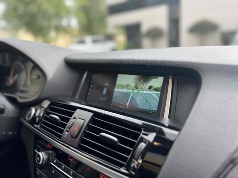 Used 2017 BMW X3 sDrive28i RWD image 12