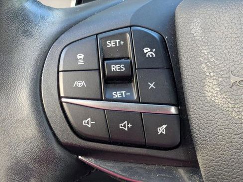 Used 2020 Ford Explorer Platinum w/ Premium Technology Package image 9