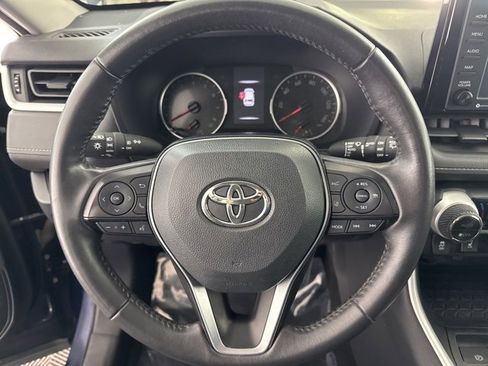 Used 2021 Toyota RAV4 XLE image 26