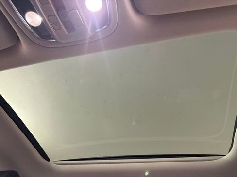 Used 2019 Kia Stinger Premium image 32