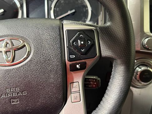 Used 2020 Toyota 4Runner Limited AWD/4WD image 26