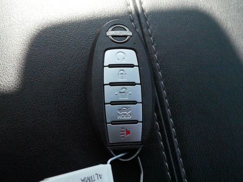 Used 2024 Nissan Altima 2.5 SV FWD image 31