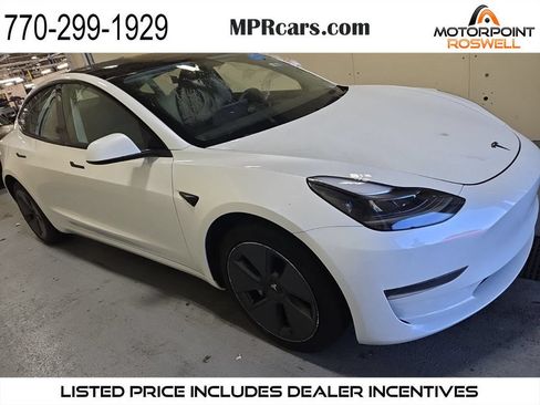 Used 2023 Tesla Model 3 Standard Range RWD image 1