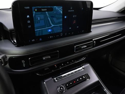 Certified 2025 Lincoln Aviator AWD image 28