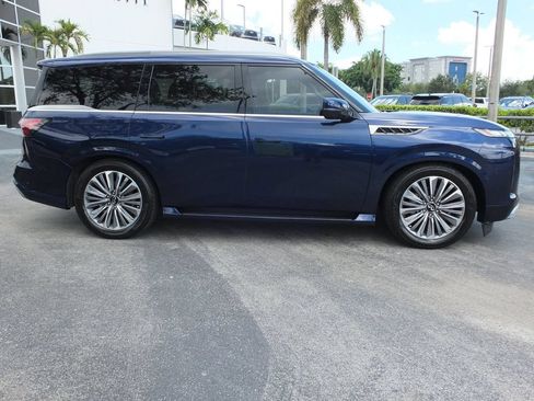 Used 2025 INFINITI QX80 Sensory AWD/4WD image 10