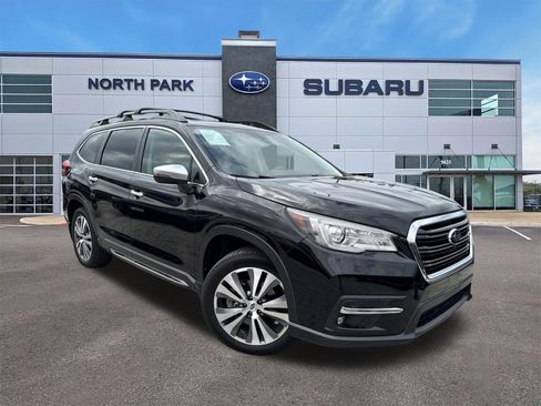 Used 2020 Subaru Ascent Touring w/ Popular Package #3 image 1