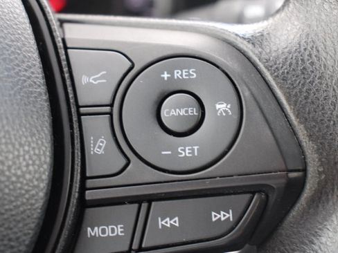 Certified 2022 Toyota RAV4 XLE image 25